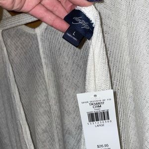 Daytrip from Buckle size large white top